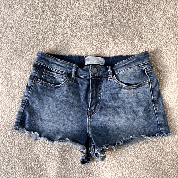 Tilly’s brand jeans - Picture 3 of 3